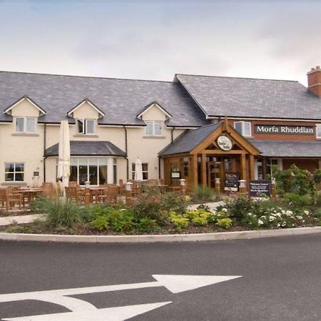 Premier Inn Premier Inn Rhuddlan Экстерьер фото