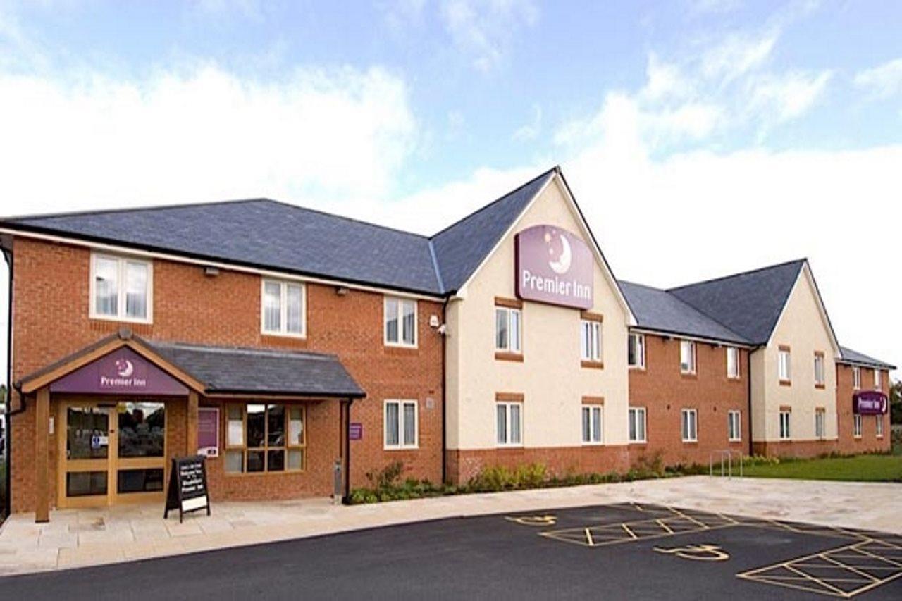 Premier Inn Premier Inn Rhuddlan Экстерьер фото